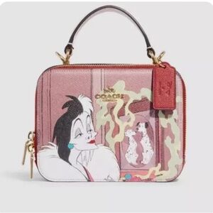 NWOT COACH BAG Disney Cruella design